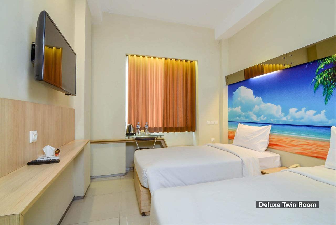 Image Hotel And Resto Bandung Exterior photo